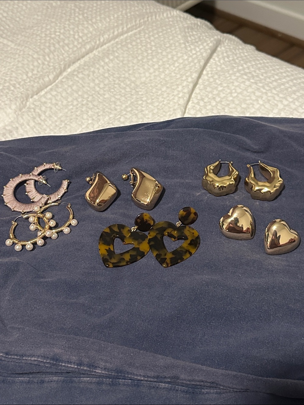 Bundle of large earrings (6)